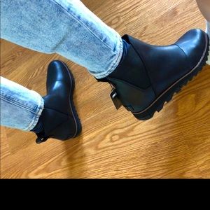 Sorel Chelsea Boots